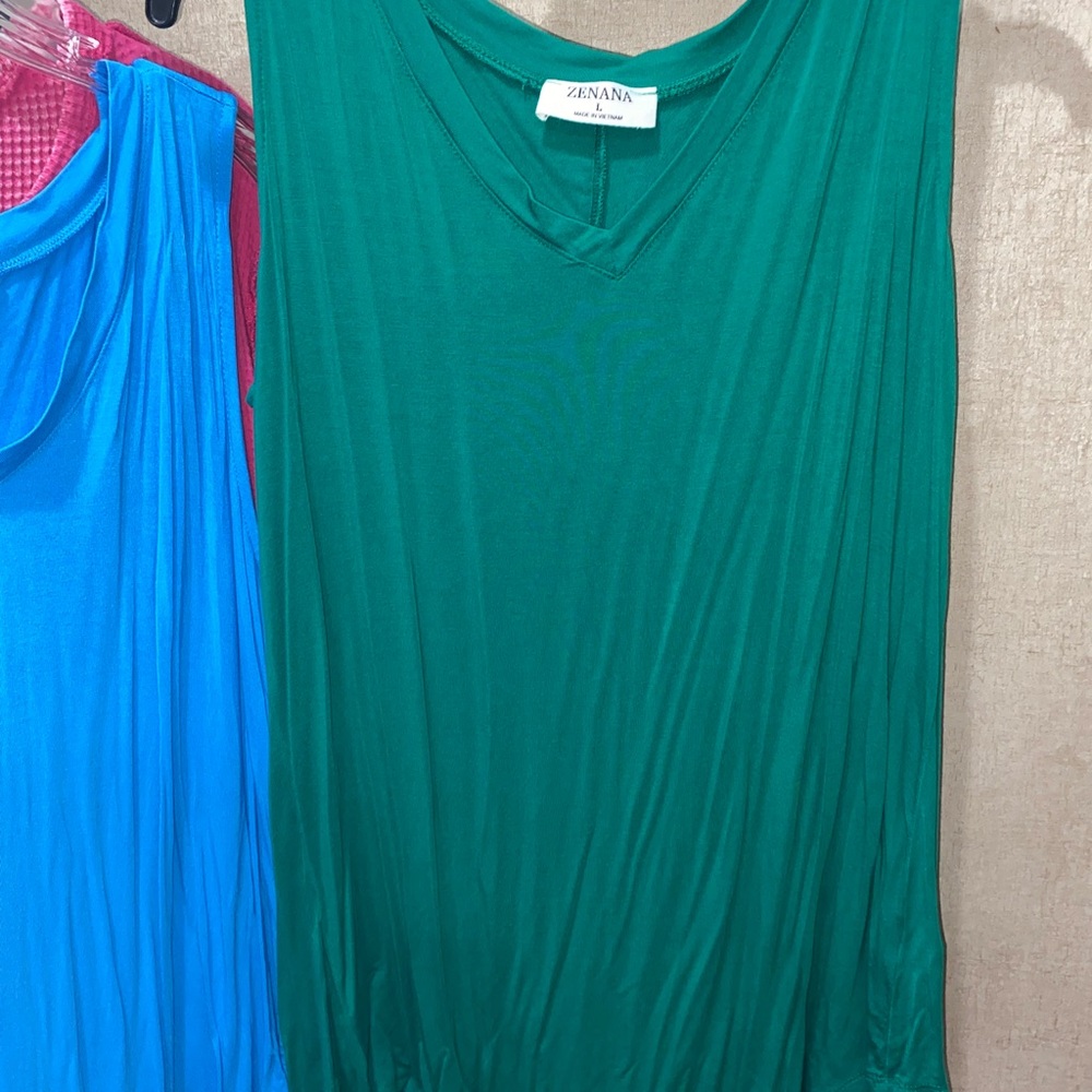 Zenana Outfitters Green Women's Top